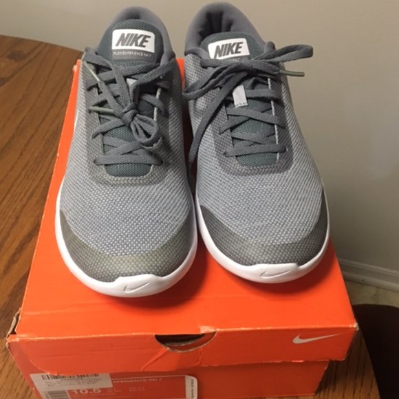 Nike Shoes - NEW IN BOX  Women's Size 10.5 NIKE Flex RN7